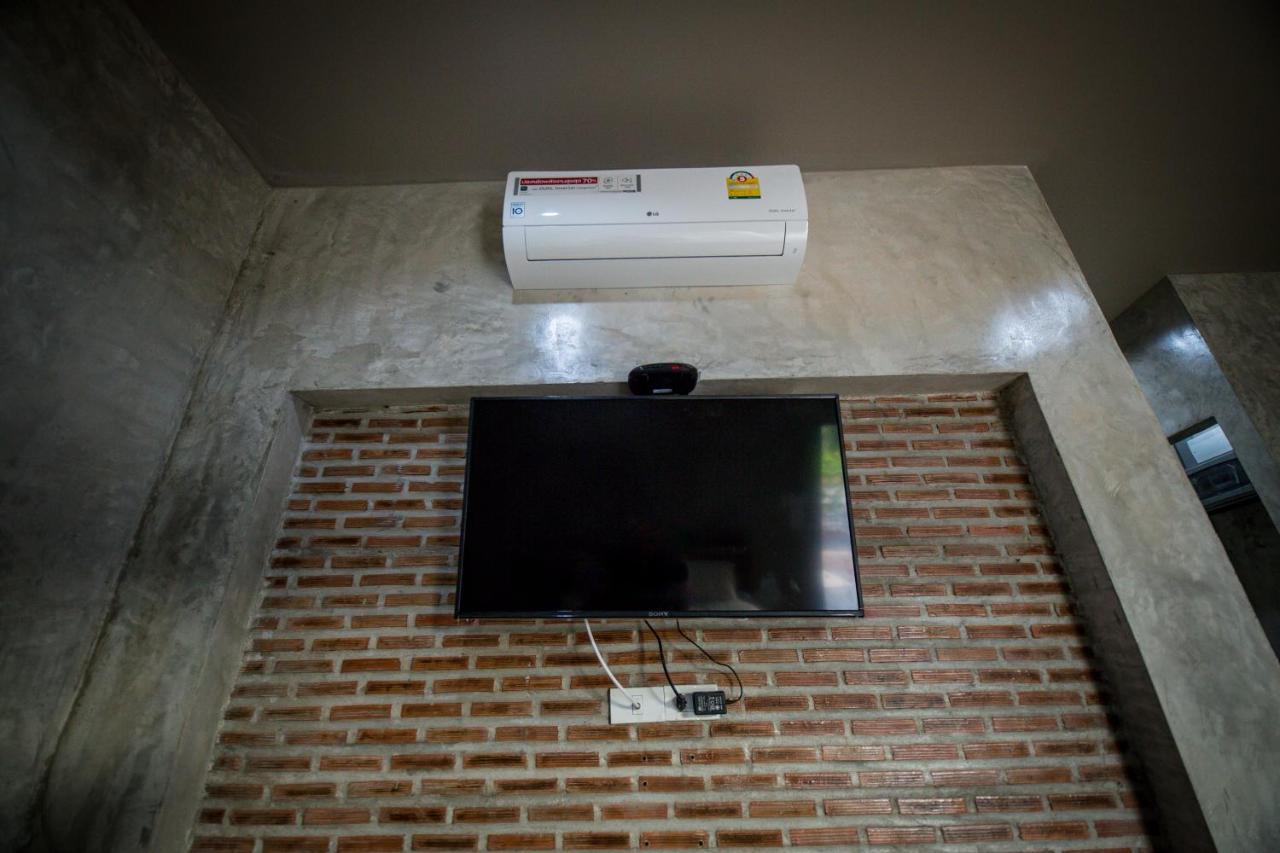 The Loft House Sakaeo Hotel Watthana Nakhon Exterior photo